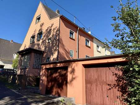 Außenansicht Außenansicht - Doppelhaushälfte in 66333 Völklingen mit 110m² kaufen