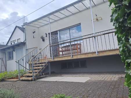 Terrasse Terrasse - Einfamilienhaus in 66798 Wallerfangen mit 142m² kaufen