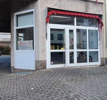 Frontansicht - Ladenlokal in 66773 Schwalbach mit 75m² kaufen