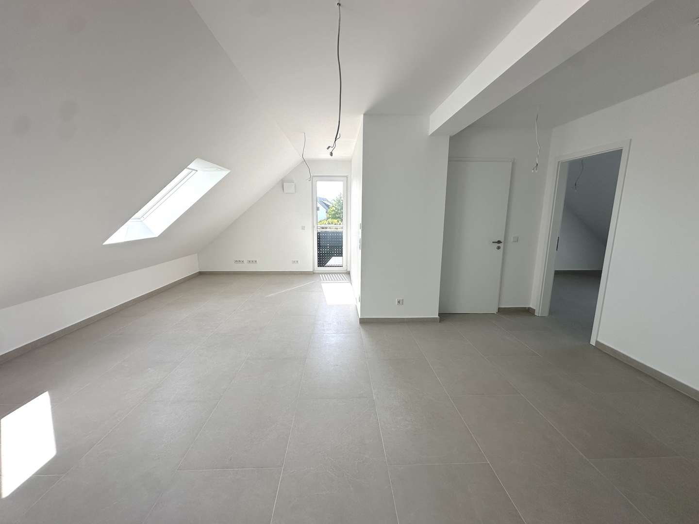 Wohn-Esszimmer Wohn-Esszimmer - Dachgeschosswohnung in 66798 Wallerfangen mit 65m² kaufen
