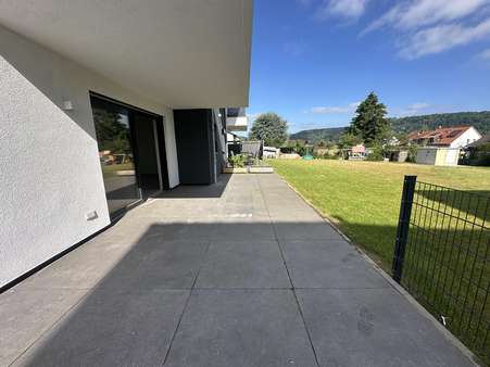 Terrasse - Erdgeschosswohnung in 66798 Wallerfangen mit 94m² kaufen