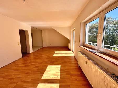 Wohnbereich - Etagenwohnung in 66709 Weiskirchen mit 77m² kaufen