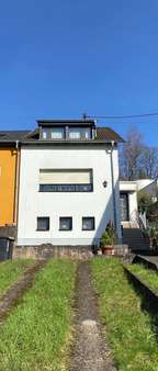 Vorderansicht - Doppelhaushälfte in 66780 Rehlingen-Siersburg mit 111m² kaufen