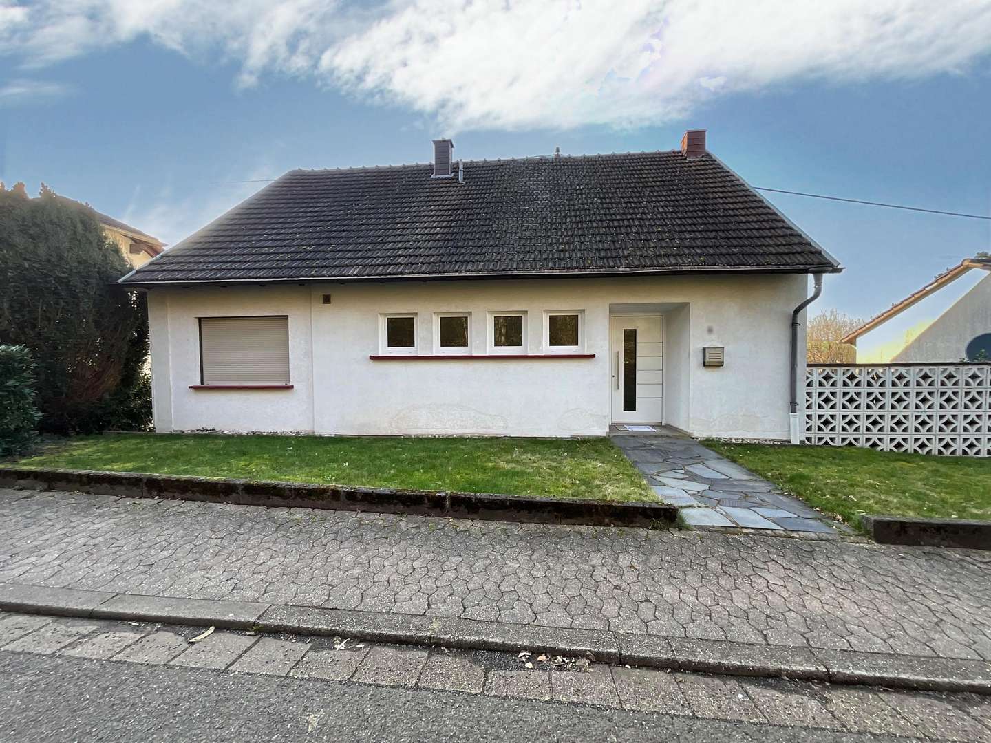 Frontansicht - Einfamilienhaus in 66822 Lebach mit 145m² kaufen