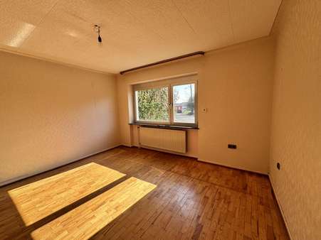 Schlafzimmer EG - Einfamilienhaus in 66798 Wallerfangen mit 125m² kaufen