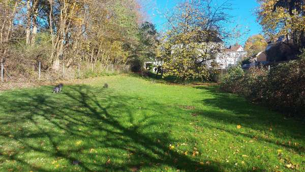 Garten - Zweifamilienhaus in 66132 Saarbrücken mit 160m² kaufen