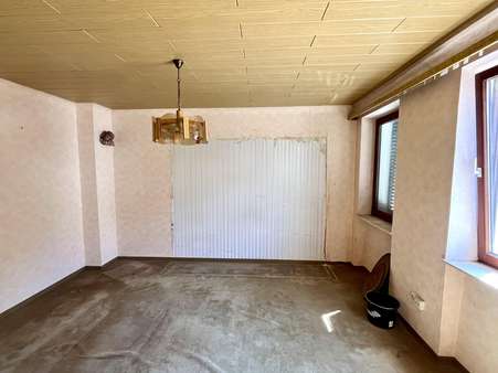 Wohnzimmer - Einfamilienhaus in 66663 Merzig mit 140m² kaufen