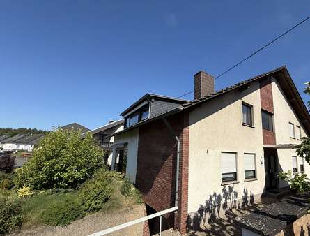 Seitenansicht - Mehrfamilienhaus in 66679 Losheim mit 310m² kaufen
