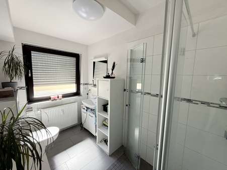Badezimmer WHG 1 EG - Mehrfamilienhaus in 66679 Losheim mit 310m² kaufen