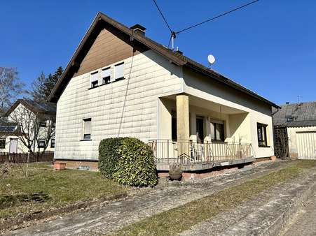 null - Zweifamilienhaus in 66687 Wadern mit 158m² kaufen