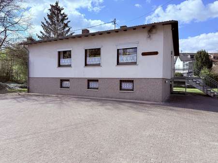 Straßenansicht Straßenansicht - Einfamilienhaus in 66693 Mettlach mit 103m² kaufen