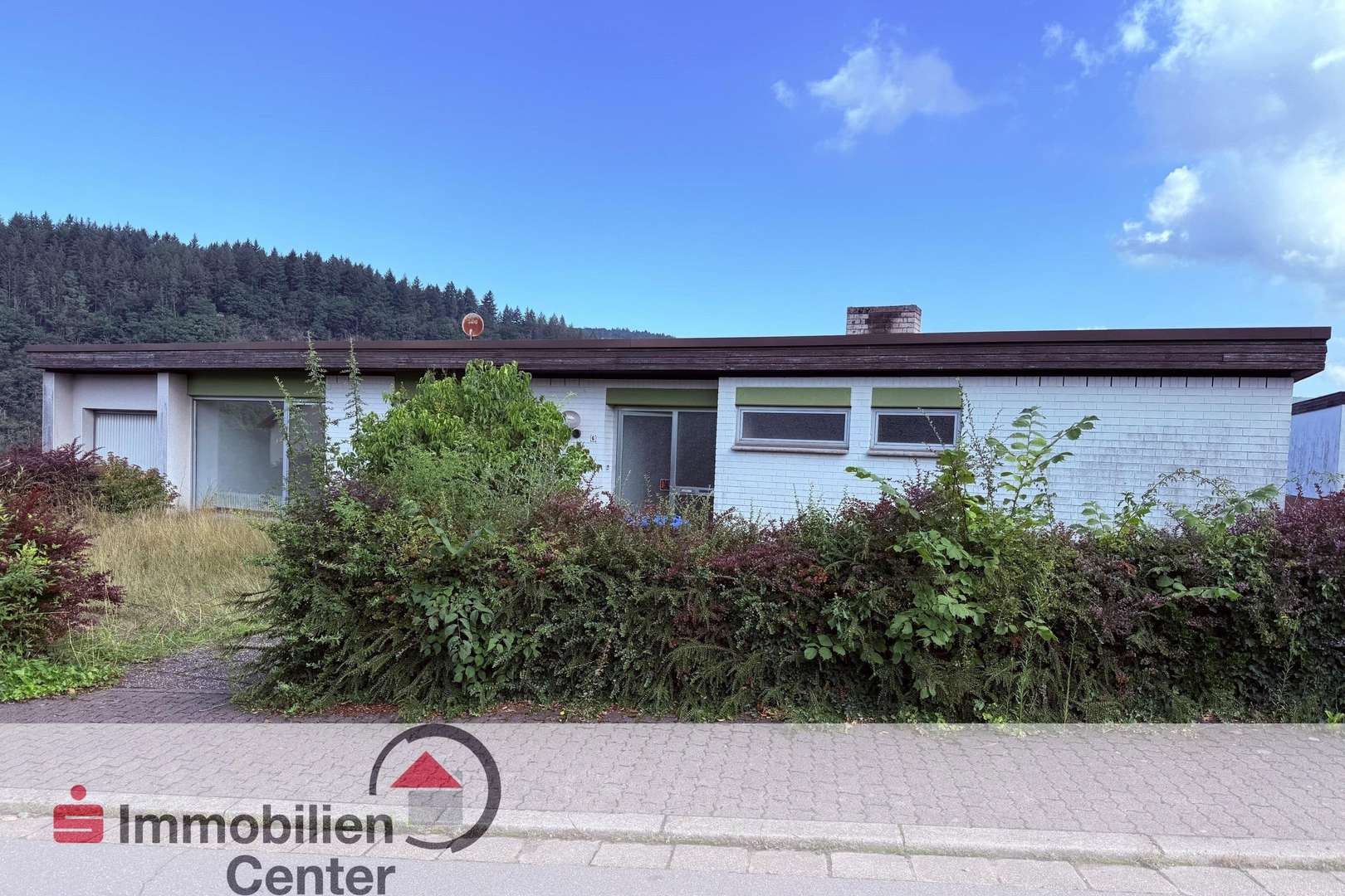 Außenansicht - Einfamilienhaus in 66693 Mettlach mit 230m² kaufen