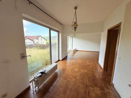 Wohn-/ Essbereich EG mit Zugang zur Küche Wohn-/ Essbereich EG mit Zugang zur Küche - Einfamilienhaus in 66693 Mettlach mit 230m² kaufen