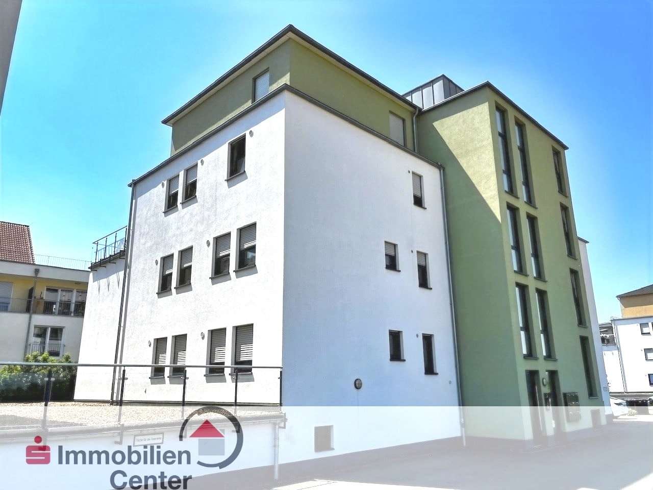 Außenansicht Außenansicht - Erdgeschosswohnung in 66706 Perl mit 93m² kaufen