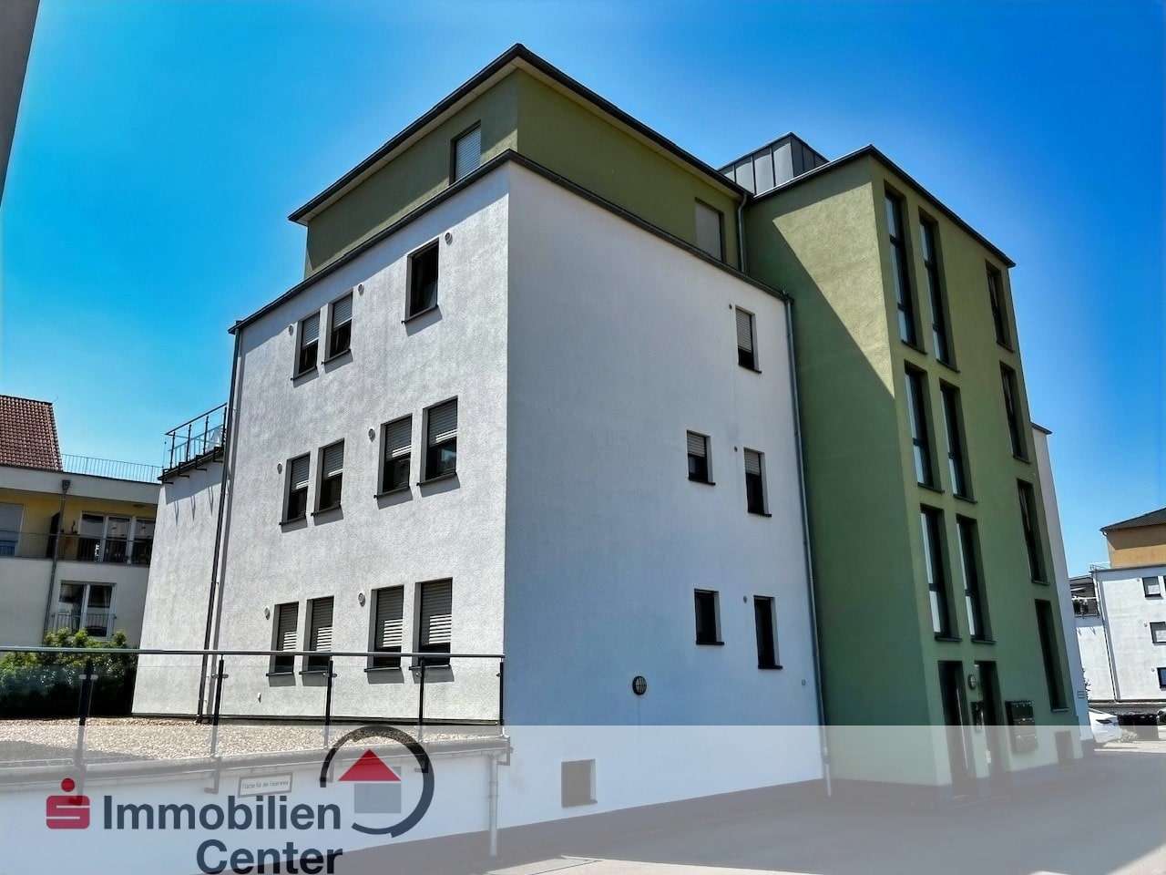 Außenansicht Außenansicht - Erdgeschosswohnung in 66706 Perl mit 93m² kaufen