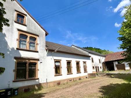 Parkplätze Parkplätze - Zweifamilienhaus in 66701 Beckingen mit 135m² kaufen