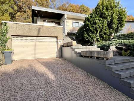 Einfahrt Einfahrt - Einfamilienhaus in 66663 Merzig mit 187m² kaufen