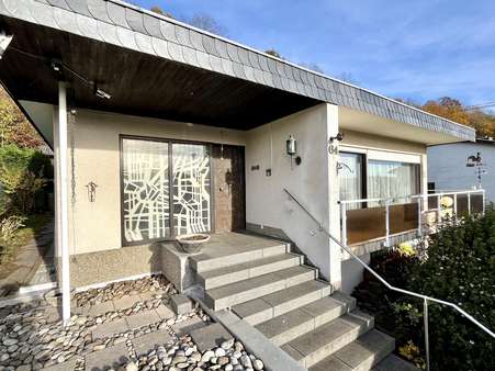 Hauseingang Hauseingang - Einfamilienhaus in 66663 Merzig mit 187m² kaufen