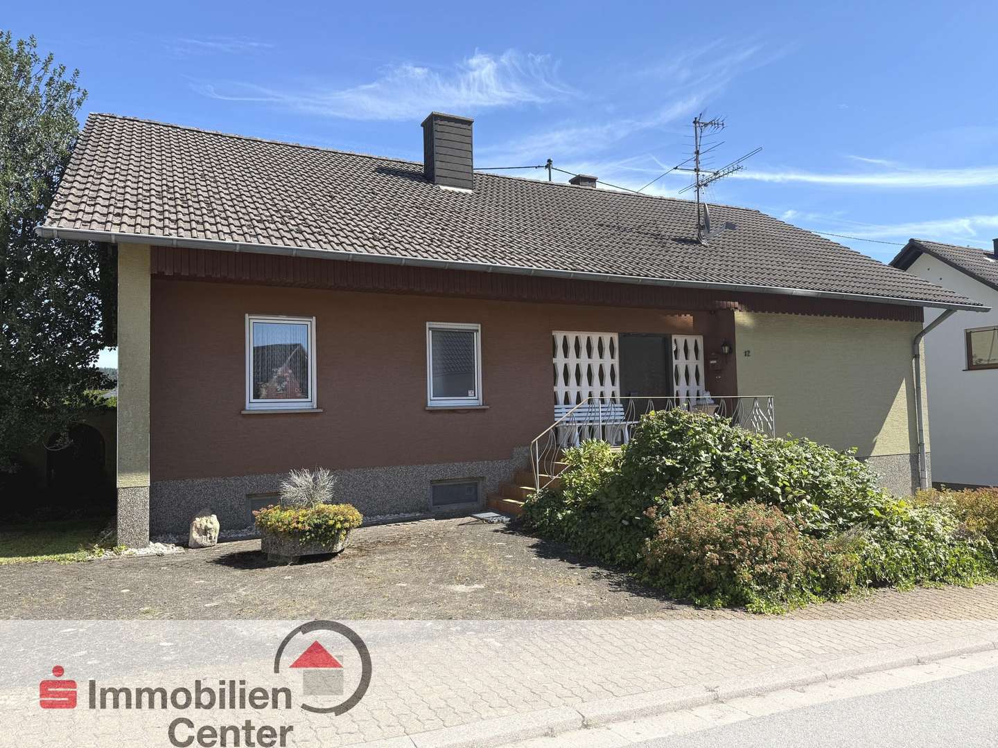 Außenansicht Außenansicht - Bungalow in 66679 Losheim mit 158m² kaufen