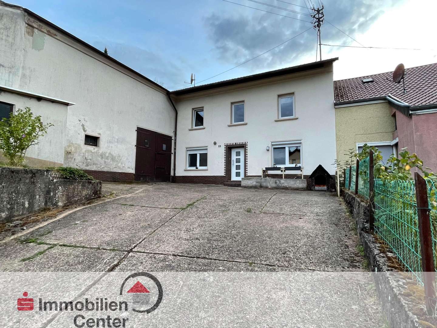 Front - Einfamilienhaus in 66693 Mettlach mit 112m² kaufen