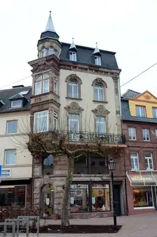 Mehrfamilienhaus mit Ladenlokal in Merzig-City
