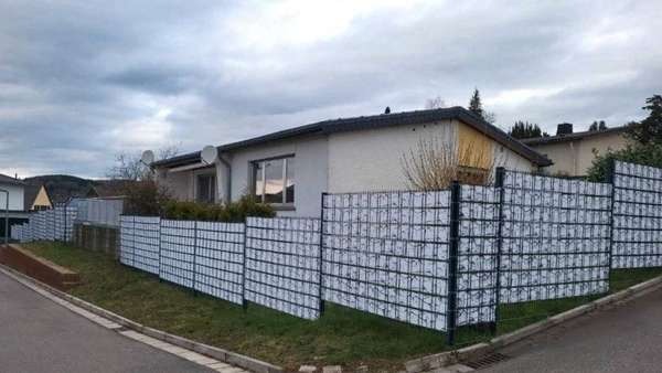 Straßenansicht - Bungalow in 66564 Ottweiler mit 130m² kaufen