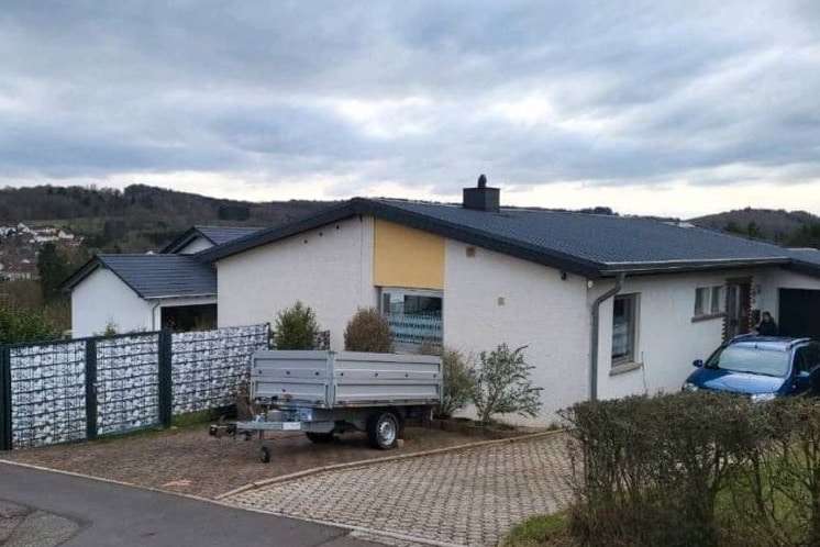 Vorderansicht - Bungalow in 66564 Ottweiler mit 130m² kaufen