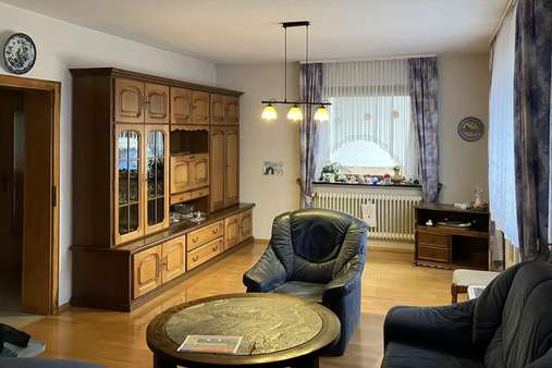 Wohnzimmer - Einfamilienhaus in 66424 Homburg mit 145m² kaufen