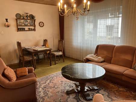 Wohnzimmer EG - Doppelhaushälfte in 66424 Homburg mit 165m² kaufen