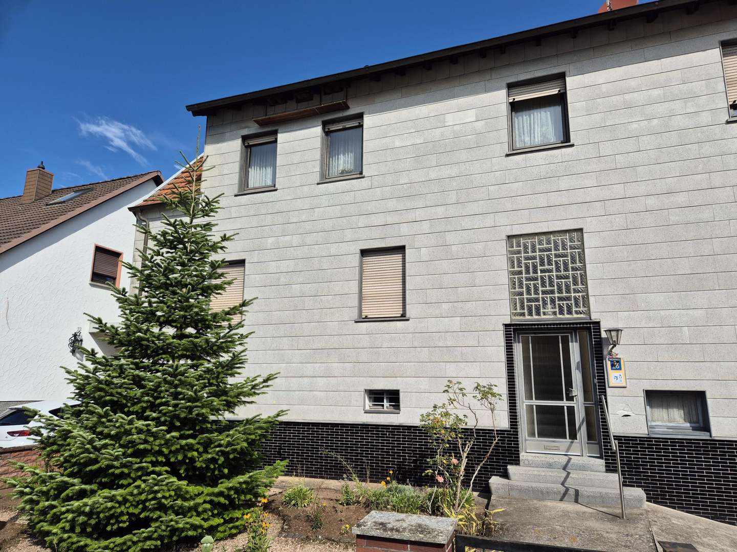 Vorderansicht Vorderansicht - Doppelhaushälfte in 66424 Homburg mit 170m² kaufen