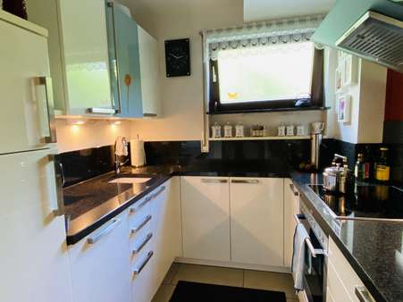 Inklusive Einbauküche - Erdgeschosswohnung in 66123 Saarbrücken mit 86m² kaufen