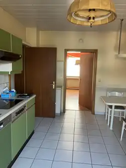 2-3 Familienhaus mit Nebengebäude in zentraler Ortslage