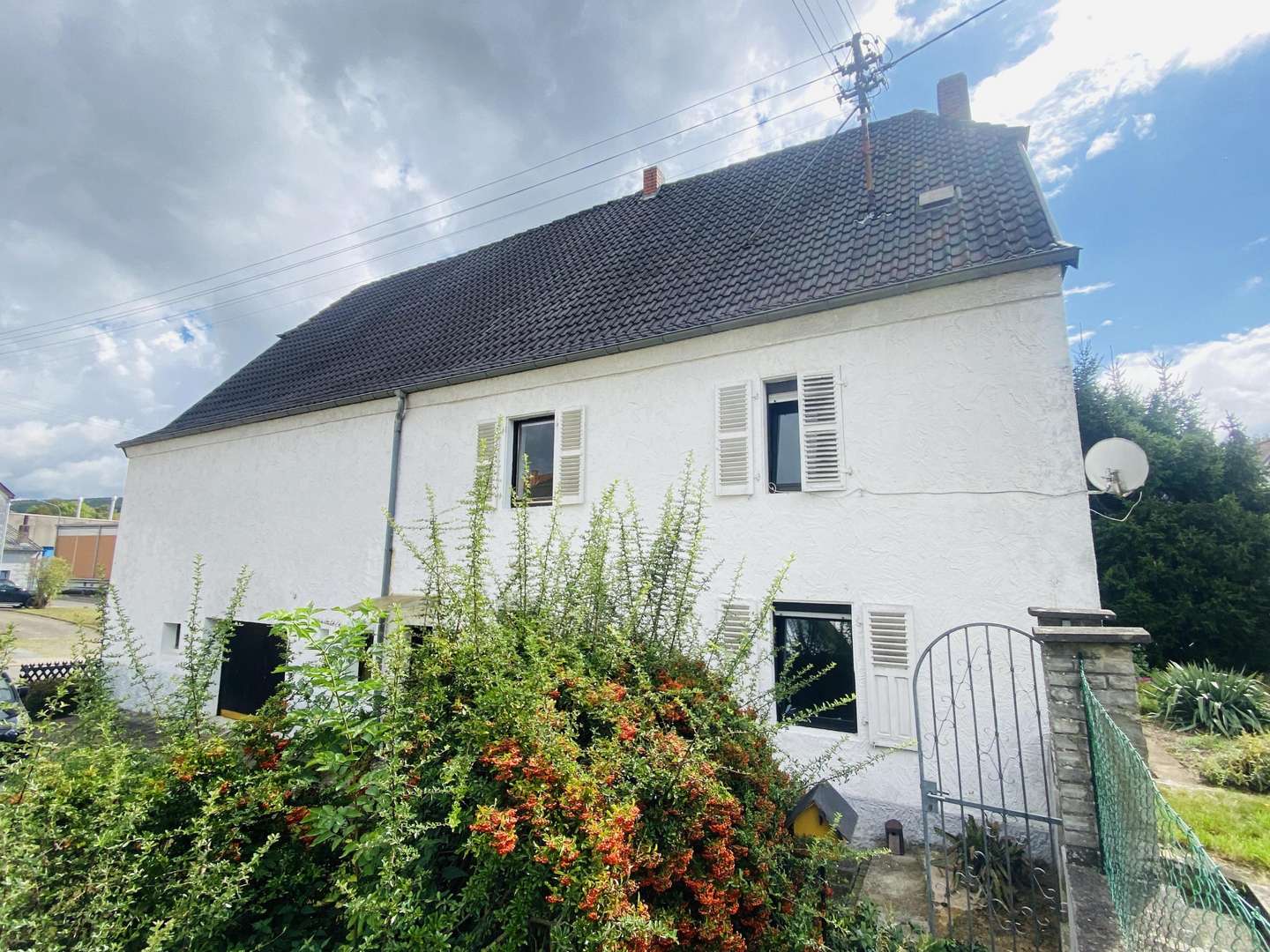 Gebäudeansicht Gebäudeansicht - Einfamilienhaus in 66453 Gersheim mit 180m² kaufen