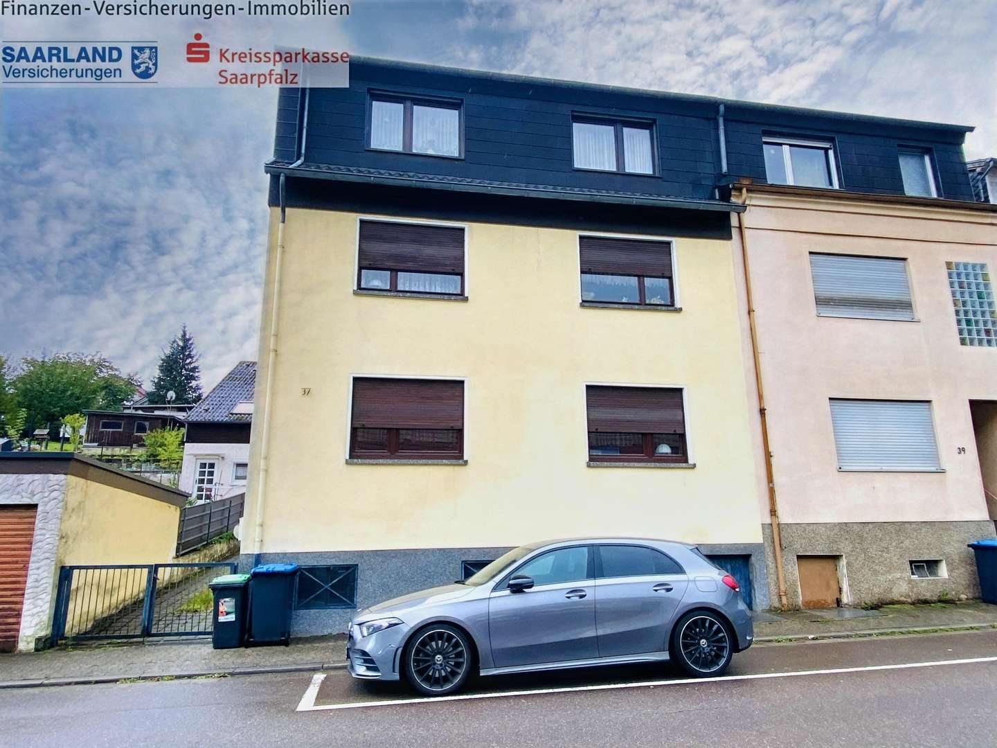 Straßenansicht Straßenansicht - Einfamilienhaus in 66386 St. Ingbert mit 210m² kaufen