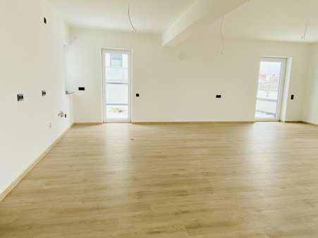 Offene Küche - Erdgeschosswohnung in 66386 St. Ingbert mit 121m² kaufen