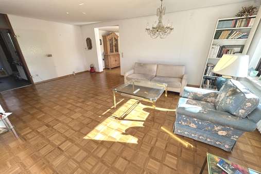 Wohnzimmer - Doppelhaushälfte in 70195 Stuttgart mit 171m² kaufen