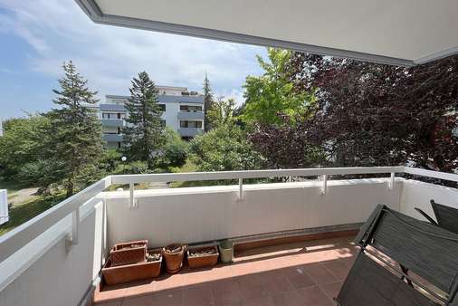 Blick vom Balkon - Etagenwohnung in 70197 Stuttgart mit 44m² kaufen