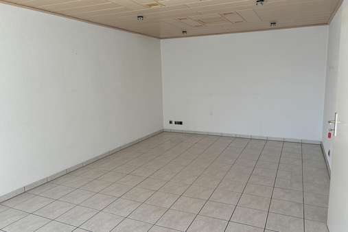 Wohnen - Etagenwohnung in 88250 Weingarten mit 94m² kaufen