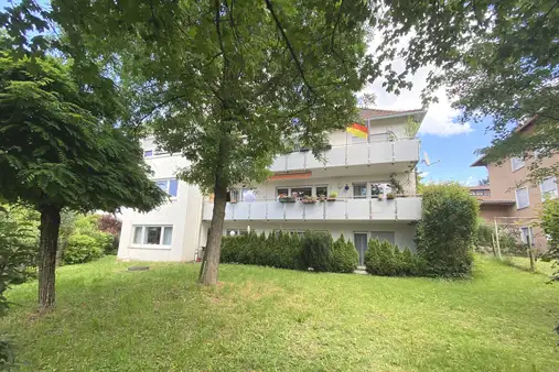 3- bis 4-Zimmer-ETW im Hochparterre mit Südbalkon und Garage