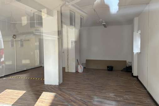 Ladenfläche - Mehrfamilienhaus in 73642 Welzheim mit 210m² kaufen