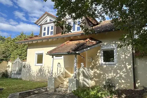 Ein-/Zweifamilienhaus in Dußlingen