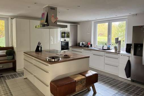 Küchenblock - Villa in 73230 Kirchheim mit 334m² kaufen
