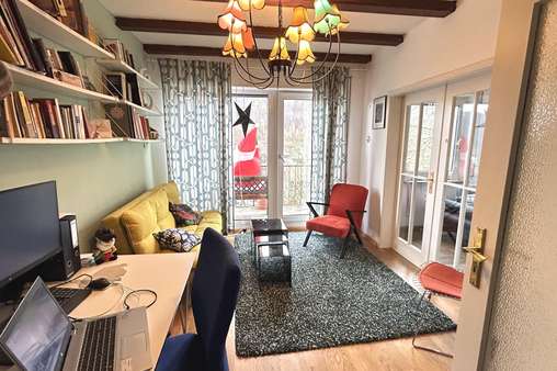 Zimmer Zimmer - Mehrfamilienhaus in 70199 Stuttgart mit 276m² kaufen