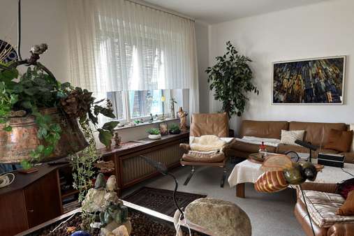 Wohnzimmer EG - Mehrfamilienhaus in 72488 Sigmaringen mit 202m² kaufen