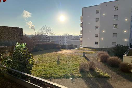 Blick vom Balkon - Erdgeschosswohnung in 70378 Stuttgart mit 69m² kaufen