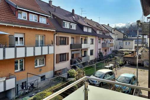 Blick vom Balkon - Etagenwohnung in 70372 Stuttgart mit 56m² kaufen