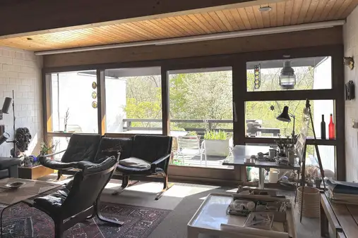 Architektonisch sehr interessantes Reihenmittelhaus in Splitbauweise