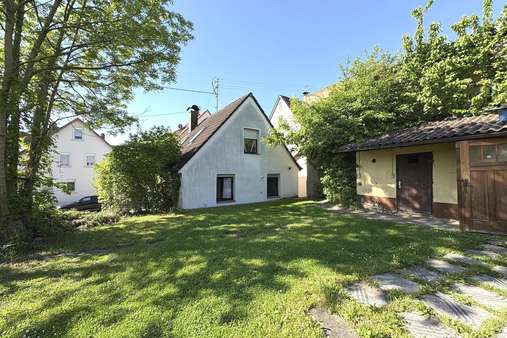 Gartenansicht Gartenansicht - Einfamilienhaus in 74080 Heilbronn mit 95m² kaufen