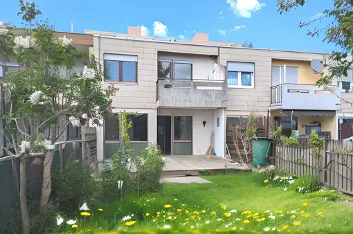 Geräumiges 1-Fam.-Reihenmittelhaus mit zwei Tiefgaragenstellplätzen in ruhiger Wohnlage!