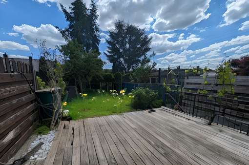 Terrasse Terrasse - Reihenmittelhaus in 71067 Sindelfingen mit 117m² kaufen